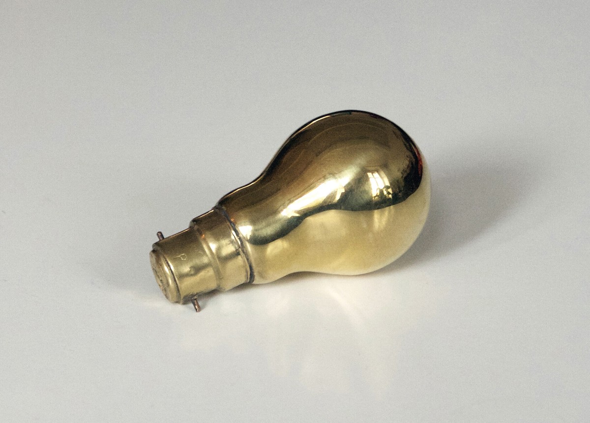 olivier_vadrot_design_suicide