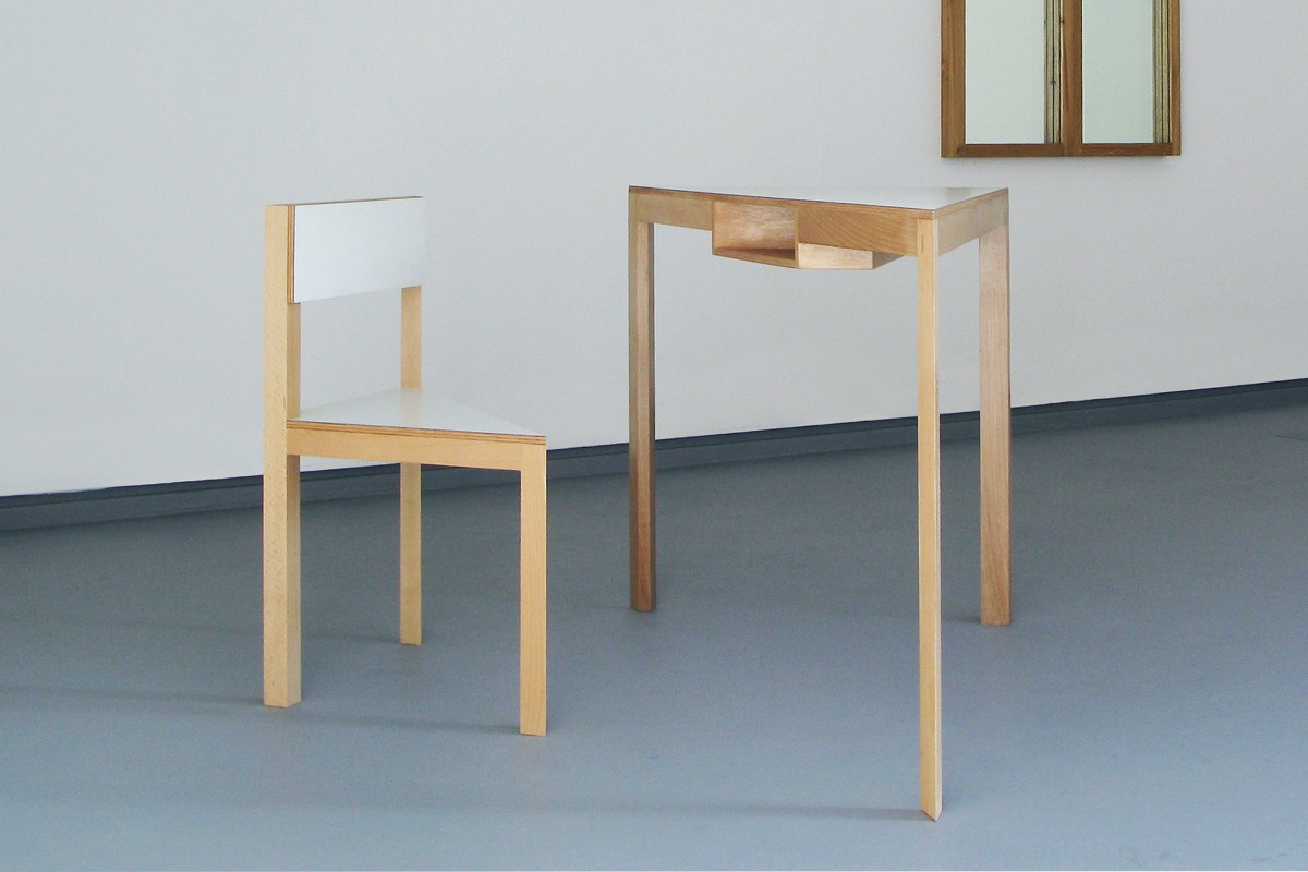 olivier_vadrot_half_chair_01